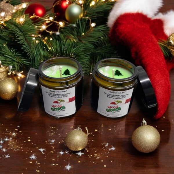 "Merry Grinch Mas" kézzel készült poharas szójagyertya ásványokkal, Candy Cane Mochaccino 6,2x6x3cm